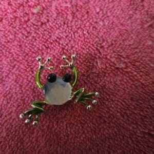 Frog Needleminder